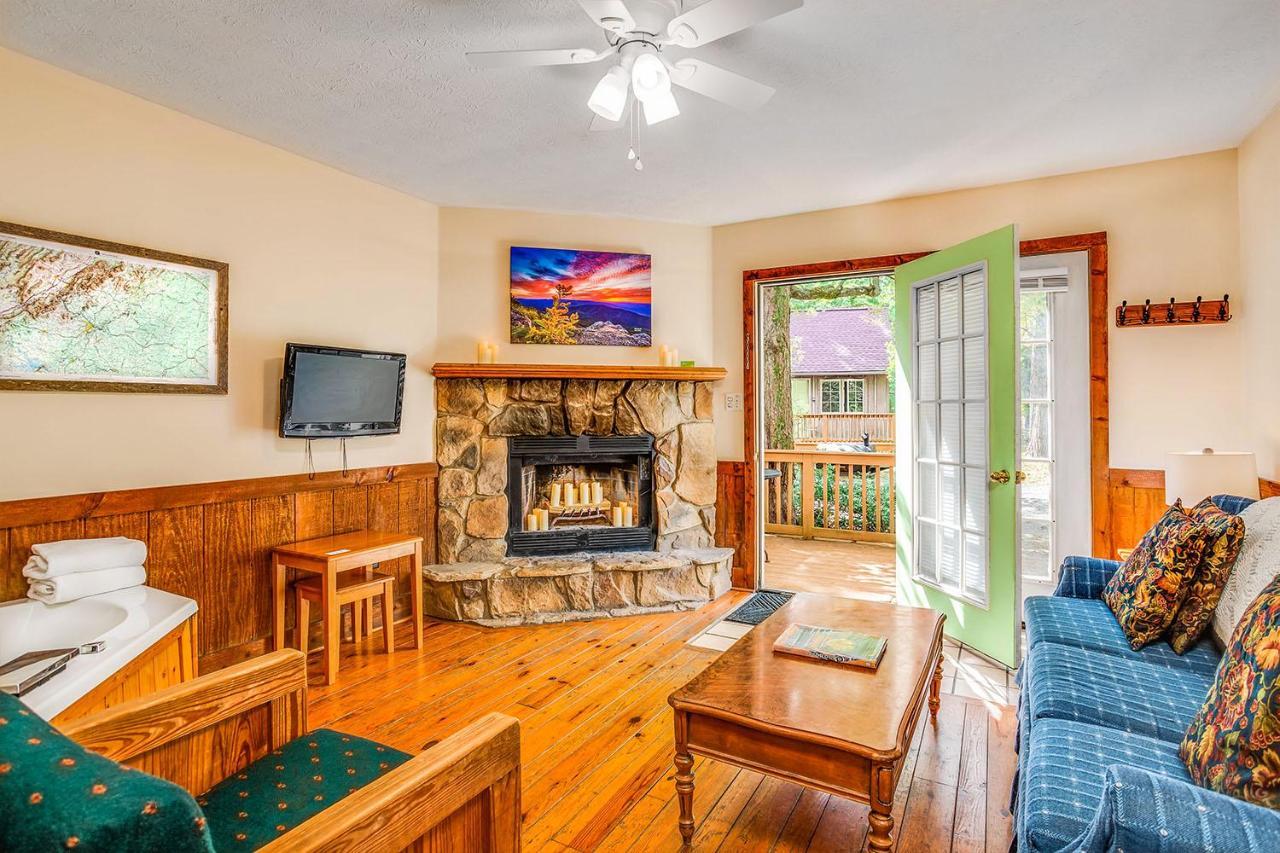 Love Ridge Mountain Lodging Lyndhurst 외부 사진