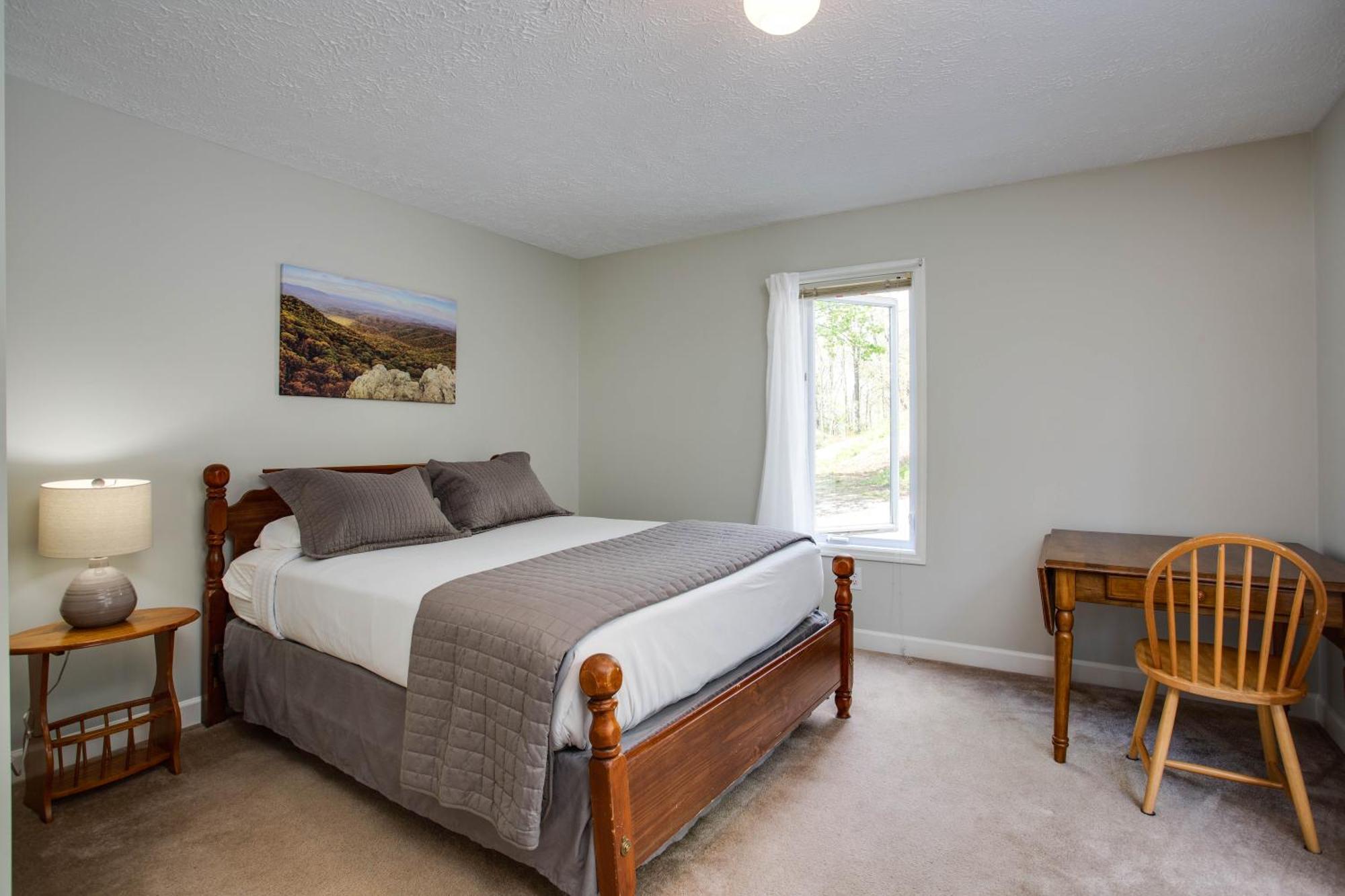 Love Ridge Mountain Lodging Lyndhurst 외부 사진