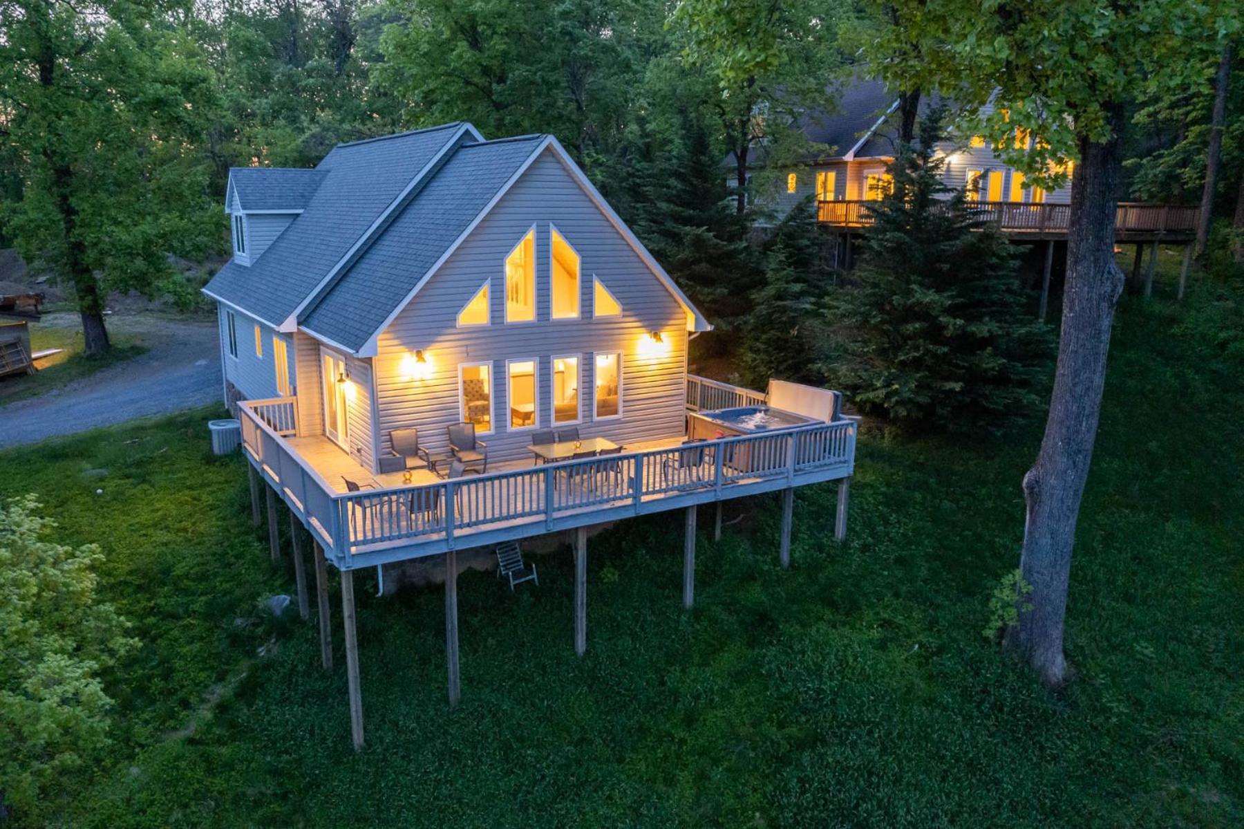 Love Ridge Mountain Lodging Lyndhurst 외부 사진