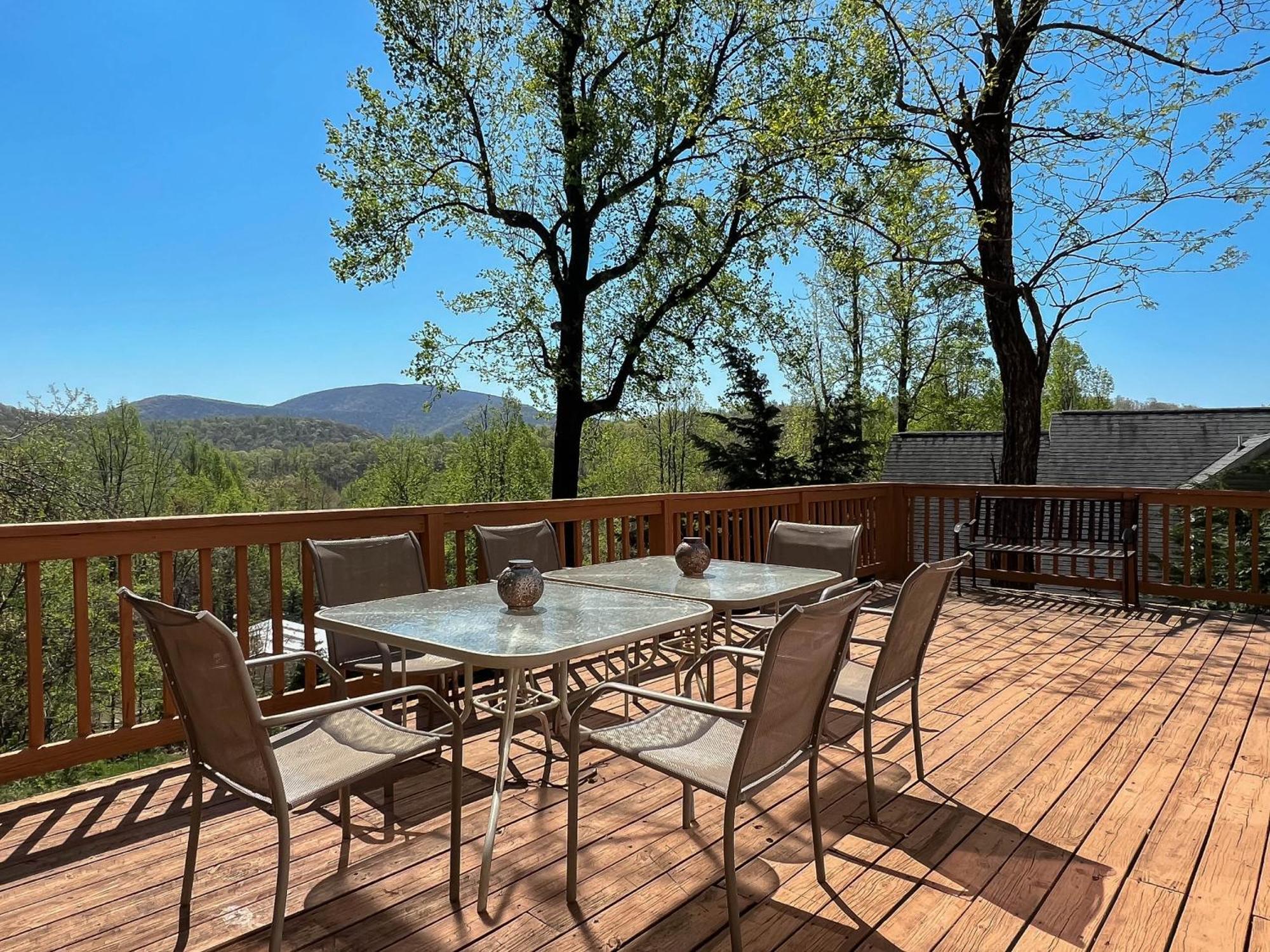 Love Ridge Mountain Lodging Lyndhurst 외부 사진